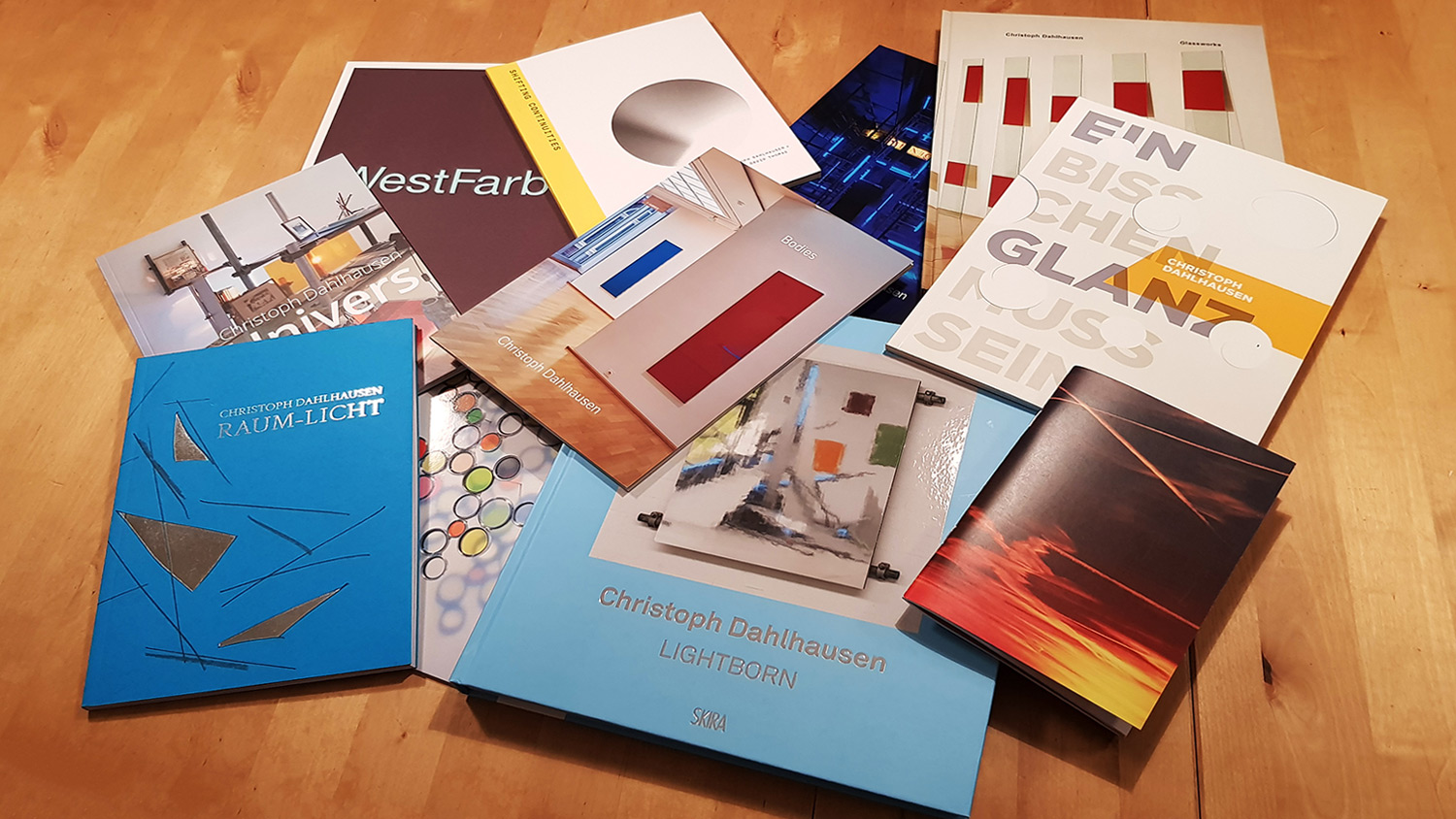 Kataloge und Publikationen von und über Christoph Dahlhausen